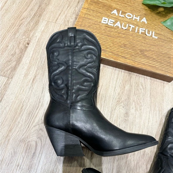 NIB Beast Lainey Cowgirl Boots - Picture 3 of 11